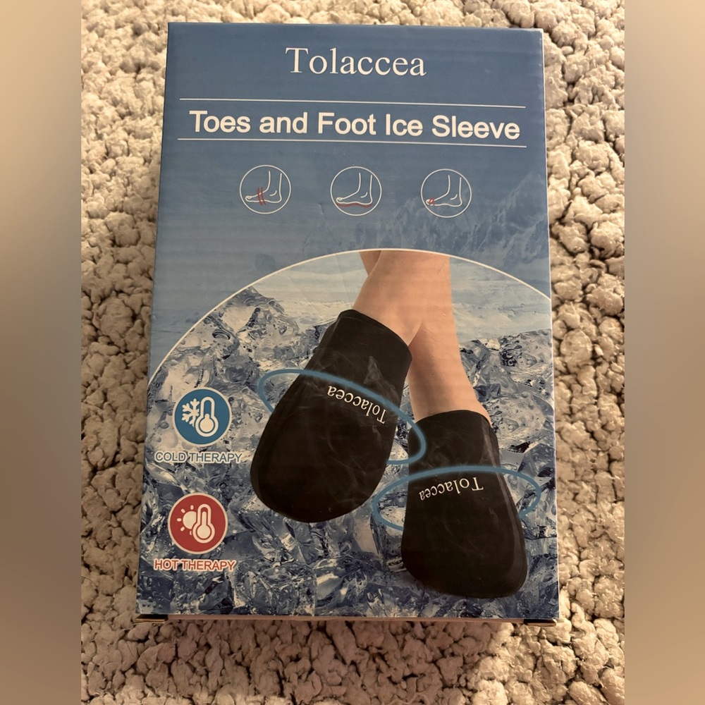 NIB- Tolaccea- Toes and Foot Ice Sleeve‎
